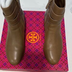 Tory Burch Chestnut Pebbled Leather Ankle Booties